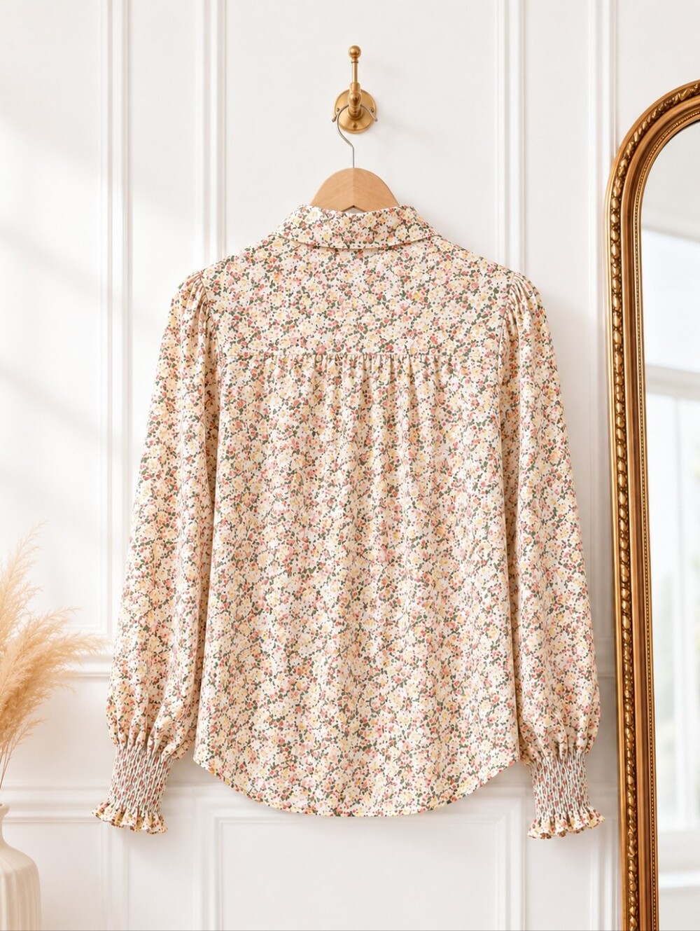 Levi's Floral Button Front Blouse Medium Cottagecore Smocked Cuffs Puff Sleeve - Picture 7 of 9